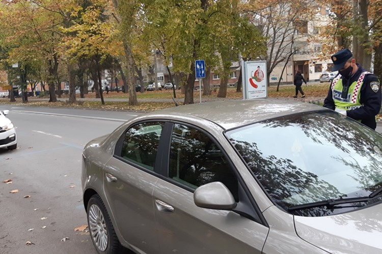 Jurio autocestom 203 km/h, drugi vozač napuhao 2,49 promila