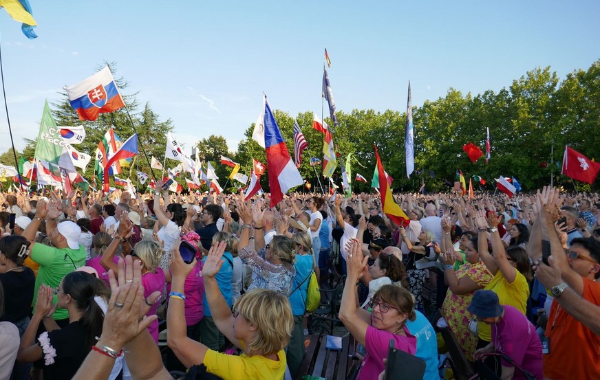 Mladifest u Međugorju okupio tisuće mladih pod geslom "Hajdemo u dom Gospodnji"