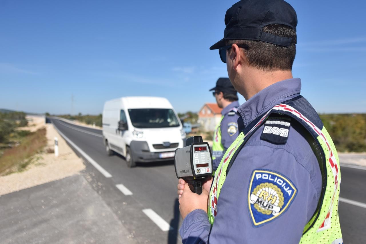SAMO U PAR SATI– 65 vozača prebrzih! Policija pojačava nadzor na cestama