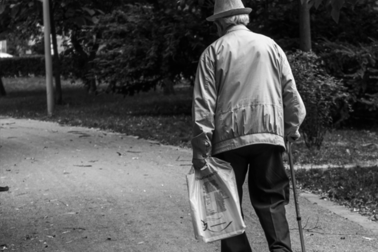 UMIROVLJENIK OSTAO BEZ 20.000 €: lažni brokeri vrebaju preko interneta