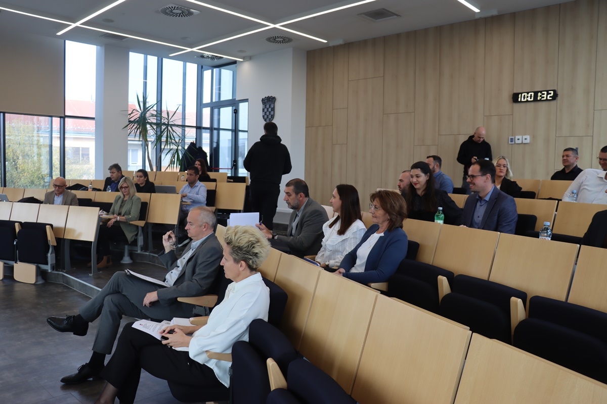 HOTEL UMJESTO DJEČJEG IGRALIŠTA