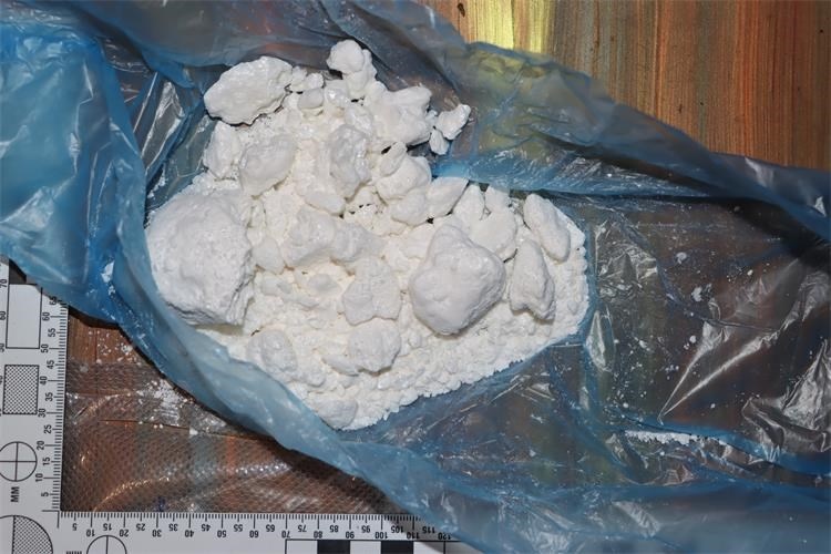 Policija u Otoku zaplijenila kokain i marihuanu od 29-godišnjaka