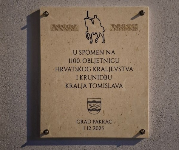 Svečano postavljena spomen-ploča kralju Tomislavu