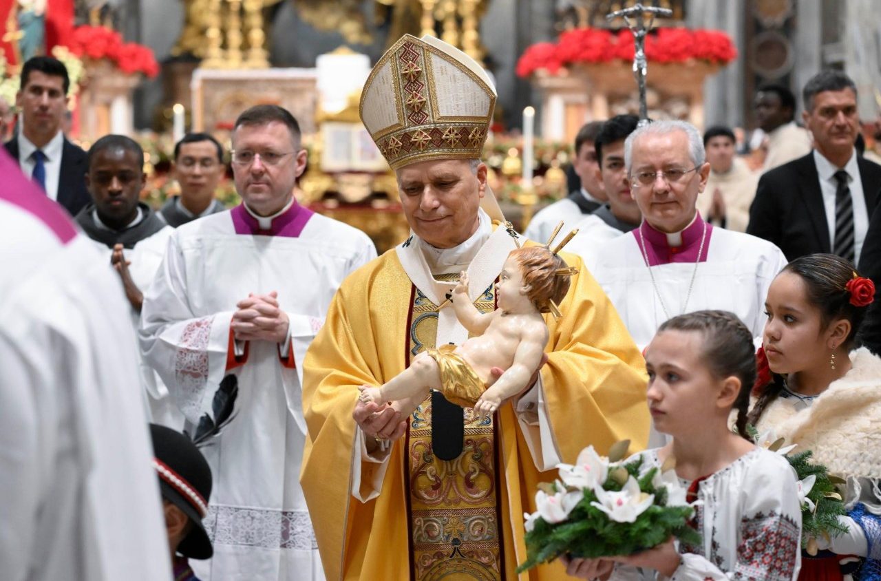 Papa Lav XIV. predvodio prvu polnoćku: Poruka mira, nade i jedinstva u bazilici svetog Petra