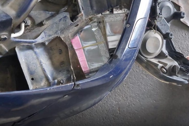 Srbin pokušao prokrijumčariti cigarete skrivene u automobilu pri ulasku u Hrvatsku