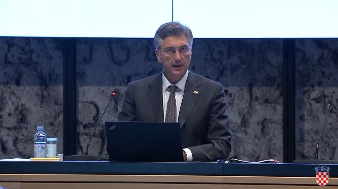 Novi paket pomoći: gorivo ipak skuplje uz ograničenja