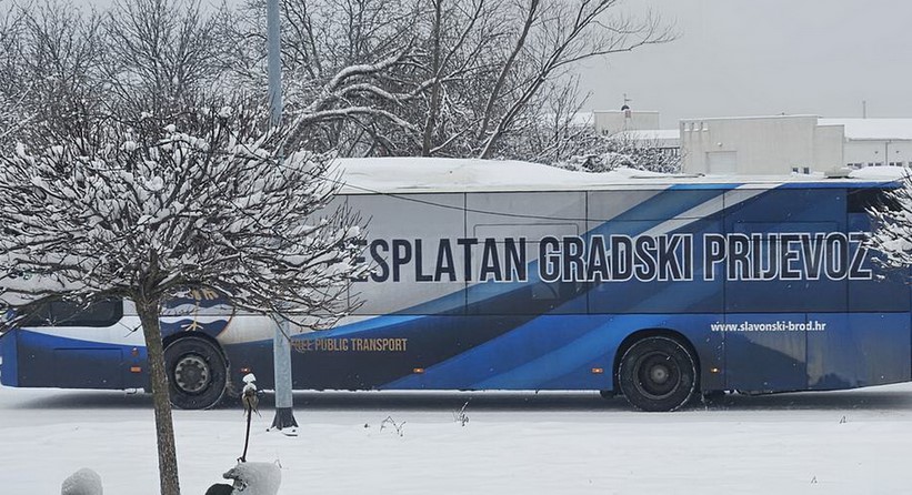 Snijeg usporio besplatni gradski prijevoz u Slavonskom Brodu