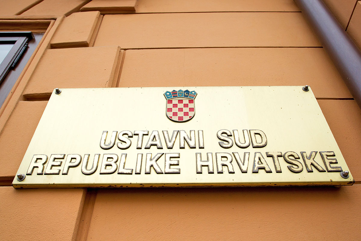 Pat kao šah-mat: Kako se Ustavni sud raspada iznutra