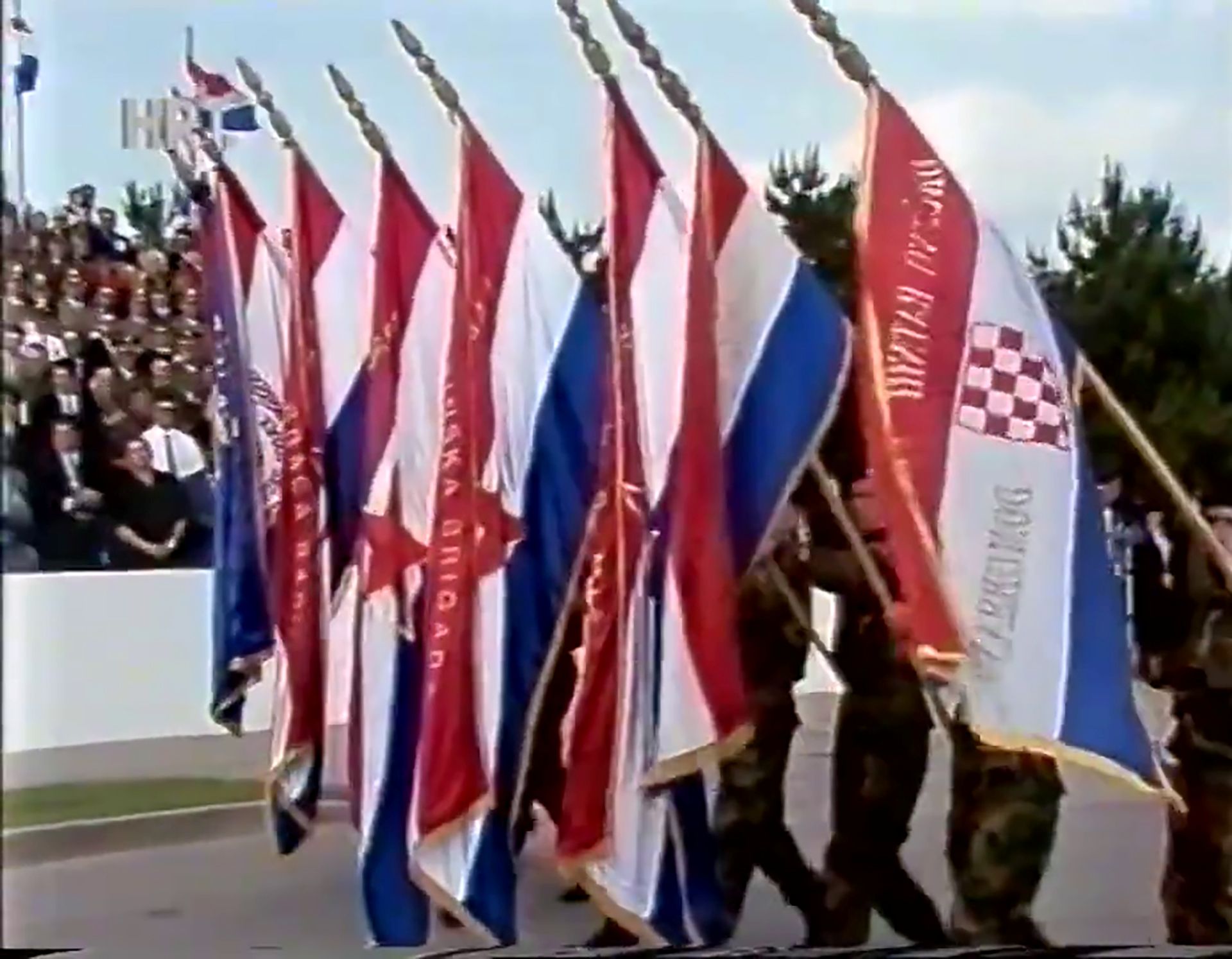 Kako se manipulira mimohodom iz 1997.